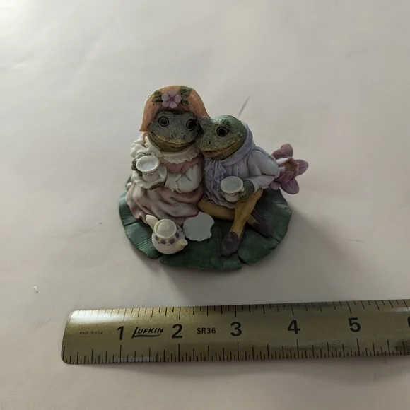 1996 Westland Frog Tea Party Figurine Fantasy "Tea for Two" Resin Figurine - Picture 9 of 10